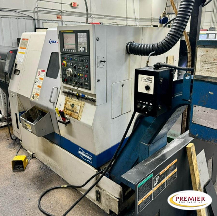 Doosan Lynx 220A CNC Chucker Lathe