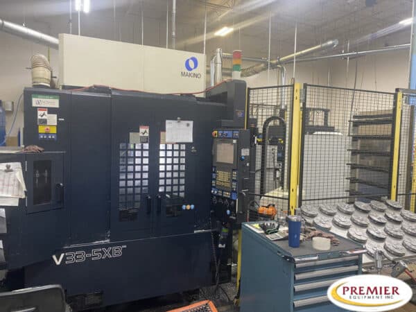 Makino V33-5Xb With Robot 3R System 5-Axis Cnc Vertical Machining Center