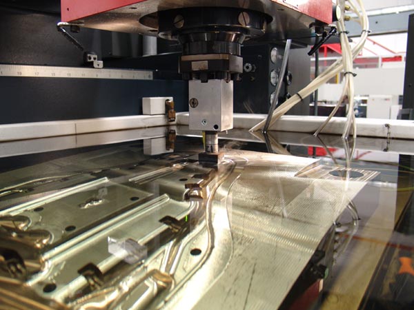 Electrical-Discharge-Machine.jpg